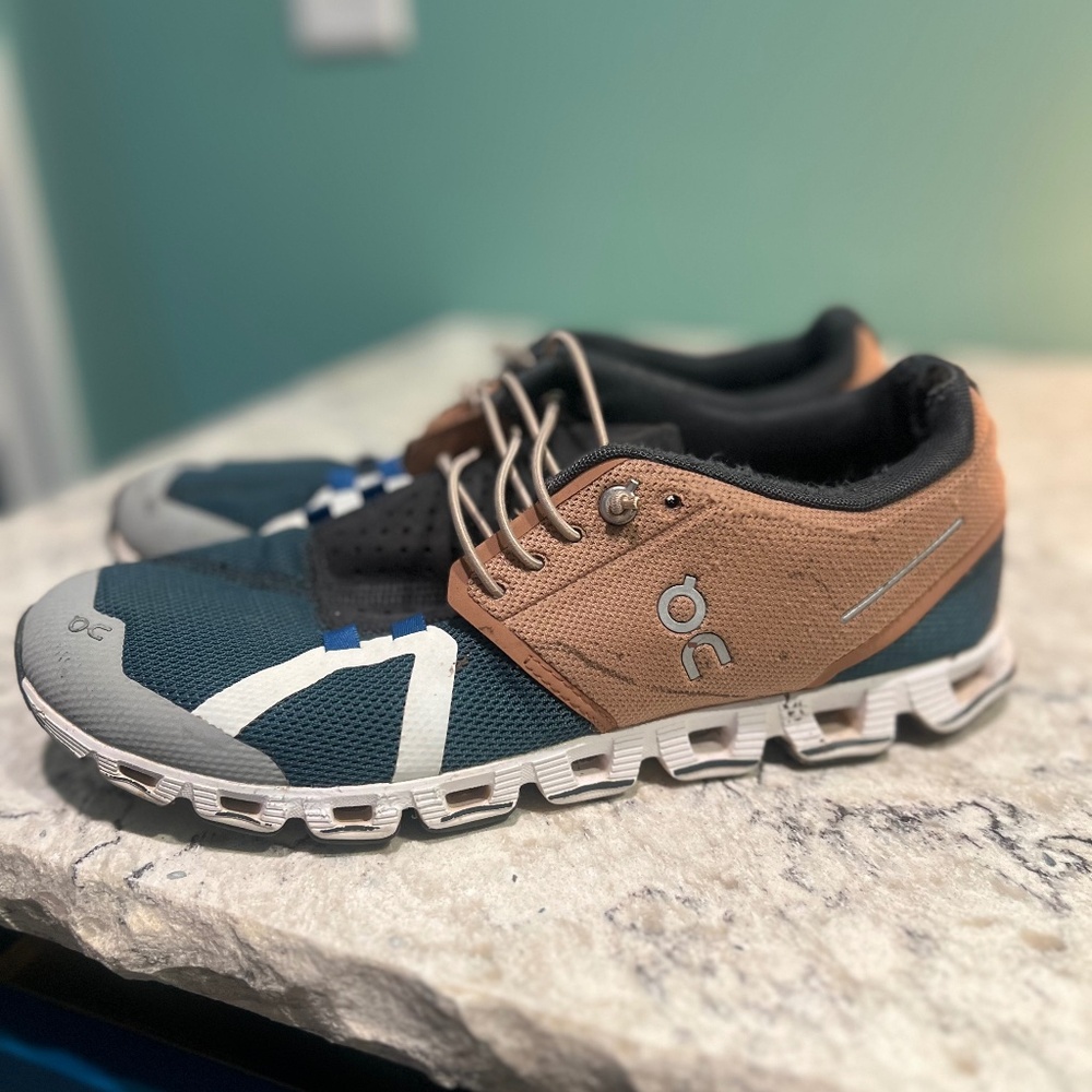 Womens oncloud